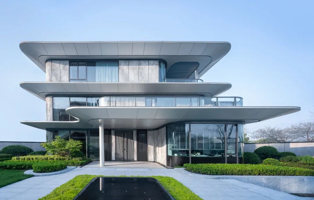 双曲铝单板  打破传统美学的未来立面